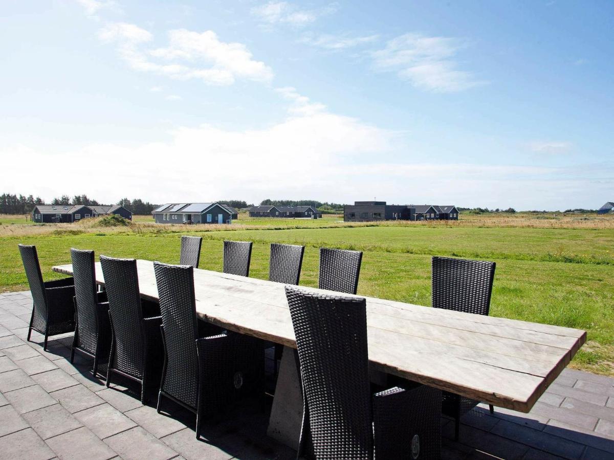 Five-Bedroom Holiday Home In Lokken 3 Extérieur photo